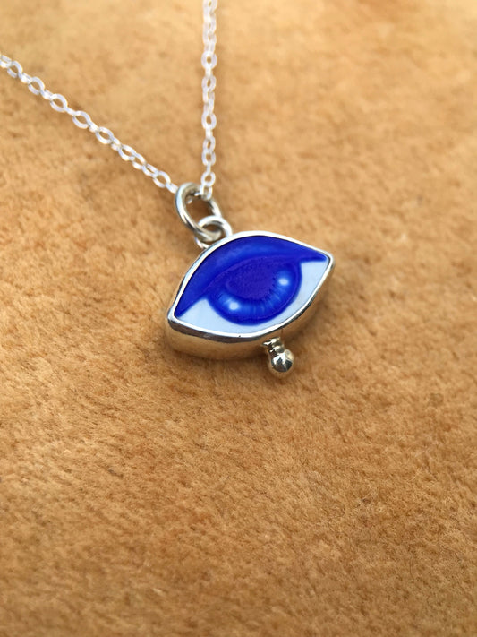 Blue Elipse Eye Necklace